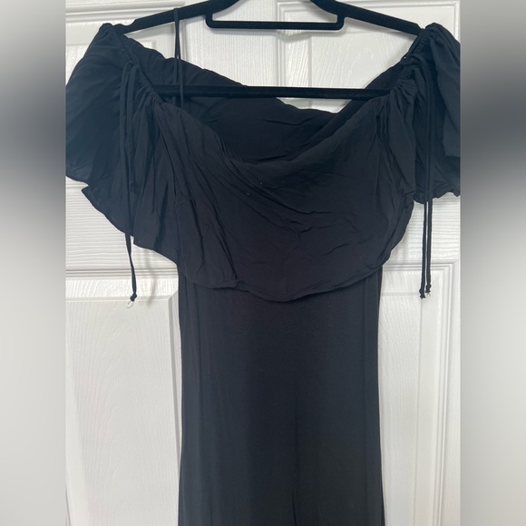 Off shoulder BCBGeneration maxi dress - Picture 3 of 4